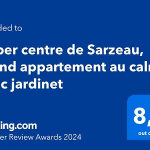 Hyper Centre De Sarzeau, Grand Au Calme Avec Jardinet Appartement